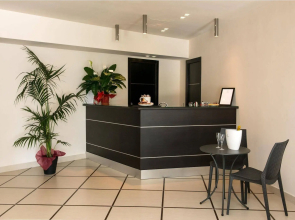 EliHotel