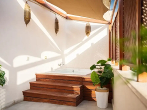 Marrakesh 1bdr w/ Jacuzzi Terrace @ Downtown Cairo