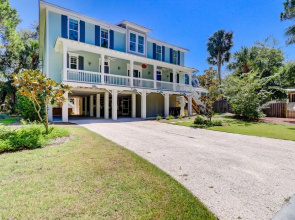 3B Hickory Lane