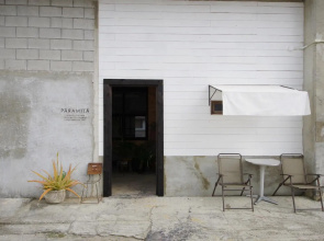 フクギに囲まれた家 さばんぎ沖縄古民家 SAVANGI Okinawan Designed Folk House