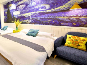 Time Machine Hotel