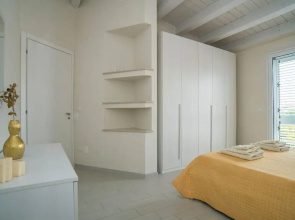 VIlla White