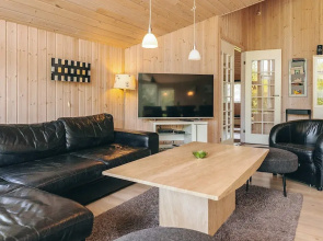Attractive Holiday Home in Vaggerlose near Sea