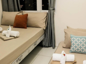 Pbyy Condo Rental at Green Residences