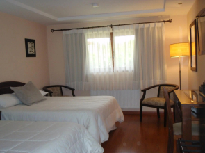 Howard Johnson by Wyndham Rinconada de Los Andes