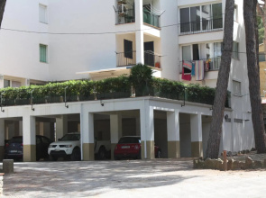 Precioso apartamento con piscina.