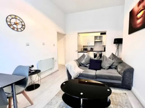 Liverpool Modern Irwell Stay
