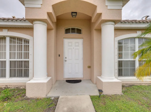 Pet-friendly Port St Lucie Home ~ 5 Mi to Marina!