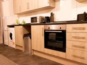 New Private Apartment Building Minutes From Heathrow