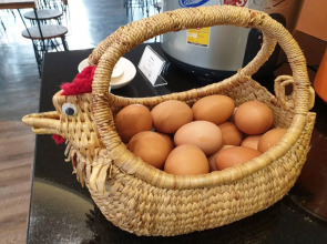 Boutique Poo-Yai Lee