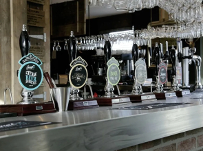 The Three Horse Shoes