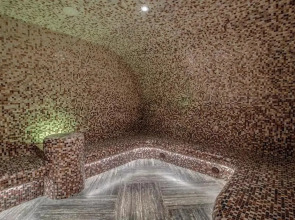 Отель Grand Poet Hotel by Semarah