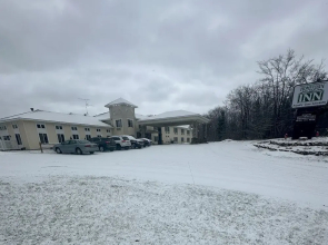 Hometown Inn