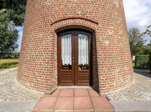 Charming Nieuwpoort Mill Retreat