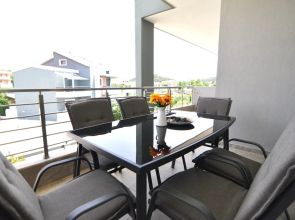 Zennova 60 Nikiti Family Apt