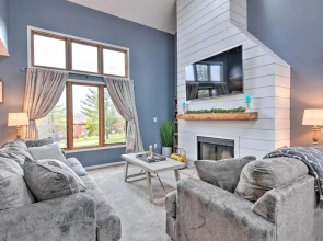 Vernon Township Home w/ Deck on Golf Course