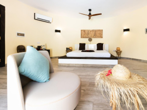 Blue Moon Resort