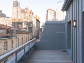 LOFT luxe hyper centre: terrasse/piscine/ salle de sport