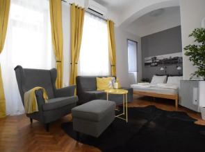 Standard Apartment by Hi5 - Chainbridge