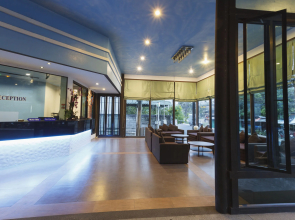 Blue Carina Hotel