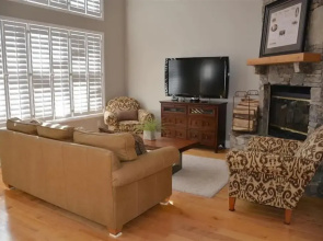 Seven Springs Woodridge 3 Bedroom Condo, Private Deck, Forest view by RedAwning