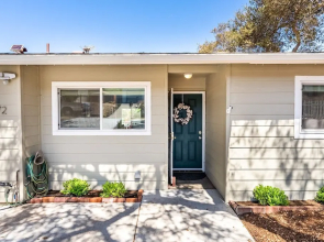 Cozy Oaks - A Coastal Getaway With Idyllic Scenery!