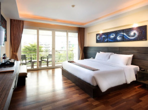 R-Mar Resort and Spa