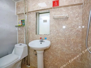 Haiyue Hotel(威海鹏鹏宾馆)