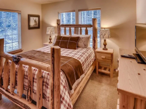 Roslyn Chalet