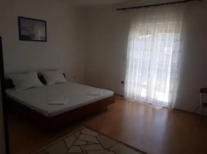 Apartments Plazibat