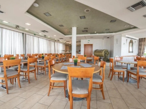 Golden City Hotel