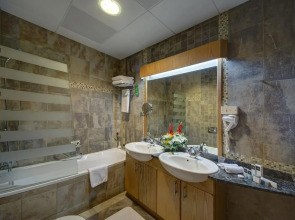 Al Khoory Hotel Apartments