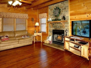 Lamb's Cabin by the Creek - 3 Br Cabin
