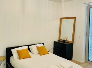 Large 1 bedroom -Center terrace parking