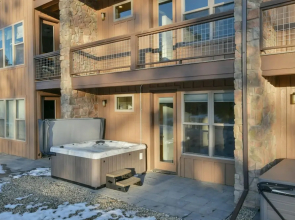 Rendezvous Luxury Chalets by Winter Park Escapes