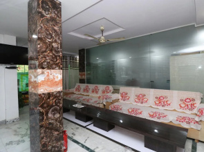 Hotel Raj Shree By OYO Rooms