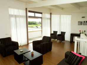 Nice House With a Private Jetty Located in Lemmer