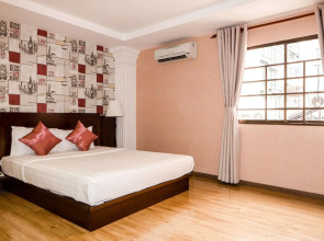 Little Brick Saigon Hotel