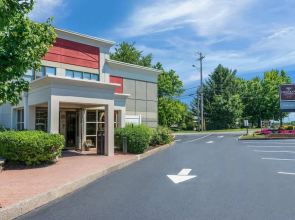 Red Lion Inn & Suites Hershey
