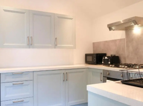 Striking&Cosy Contractor Apartment & Close to M1 & City Centre & Families