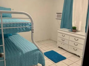 Second Floor 2br apt in the center of Santurce