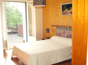 House With 2 Bedrooms in Gauriac, With Pool Access, Enclosed Garden an