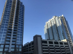 FRONTDESK Uptown Apts with City Views Charlotte