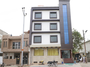 OYO 12750 Hotel Jalsa