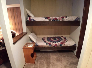 107 Standard Condominium 1 Bedroom 1 Bathroom Condo