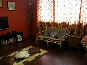 Threehouse Bed & Breakfast - Hostel