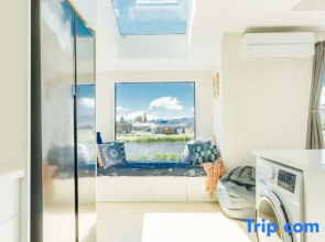 Bluebird Apartment