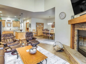 1 Mi to Ponderosa State Park: Condo w/ Pool Access