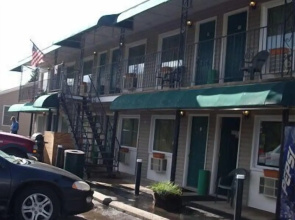 K-River Motel & Campground