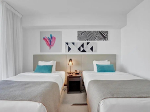 Amazing Apartments at H Beach House